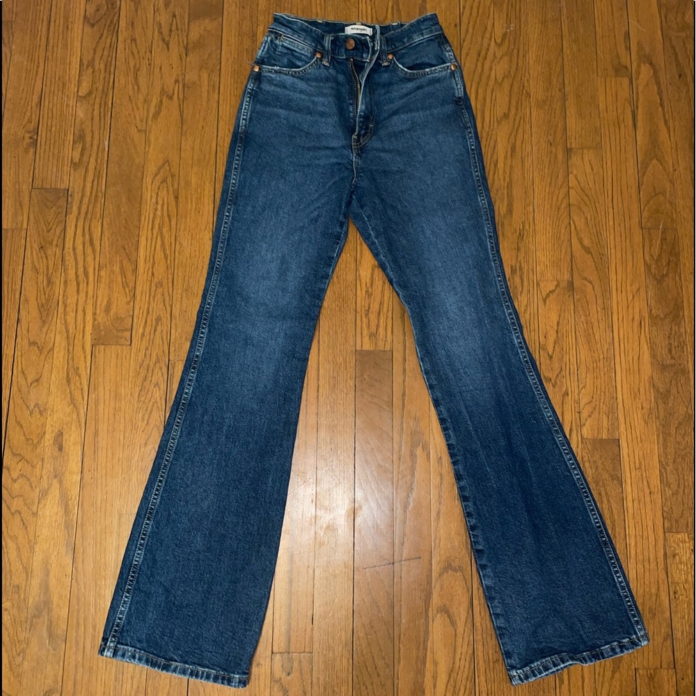 Only worn a couple times.